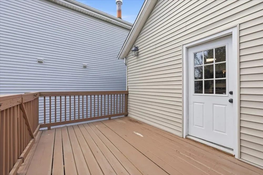 12 PROSPECT AVE Bayonne, NJ 07002