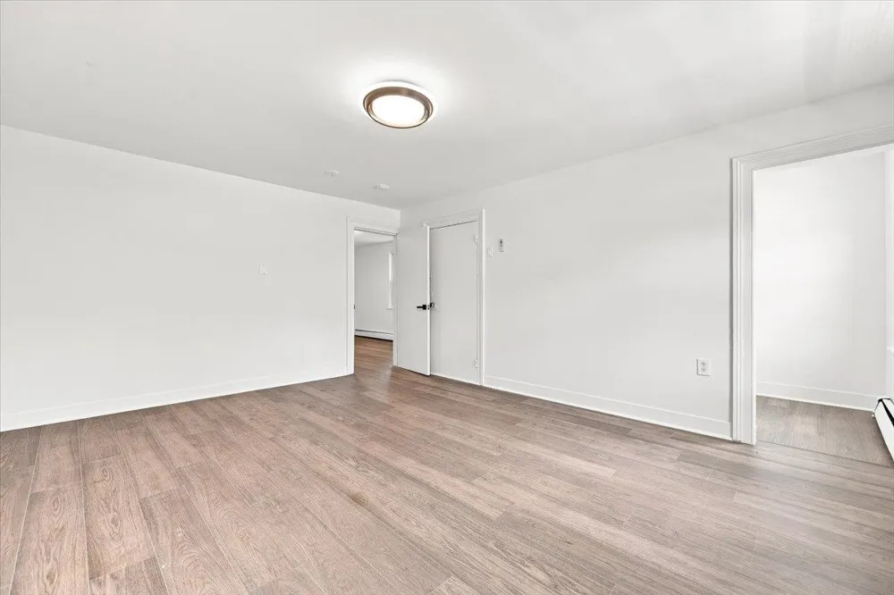12 PROSPECT AVE Bayonne, NJ 07002