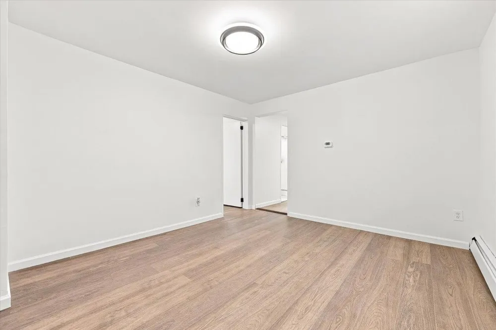12 PROSPECT AVE Bayonne, NJ 07002