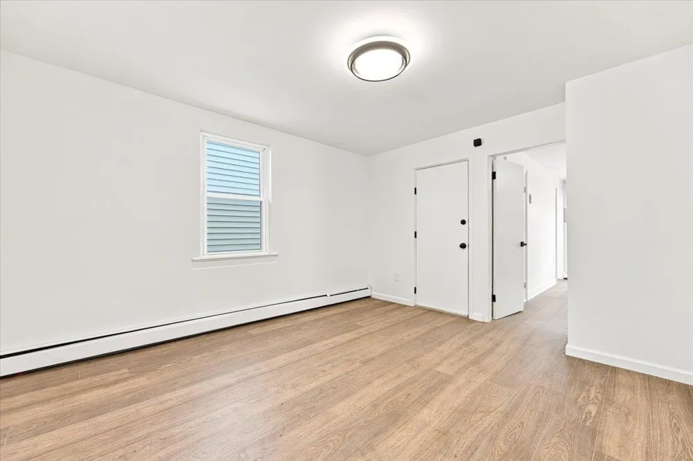 12 PROSPECT AVE Bayonne, NJ 07002