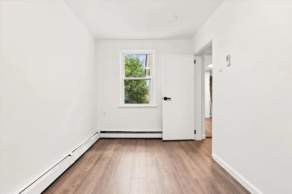 12 PROSPECT AVE Bayonne, NJ 07002