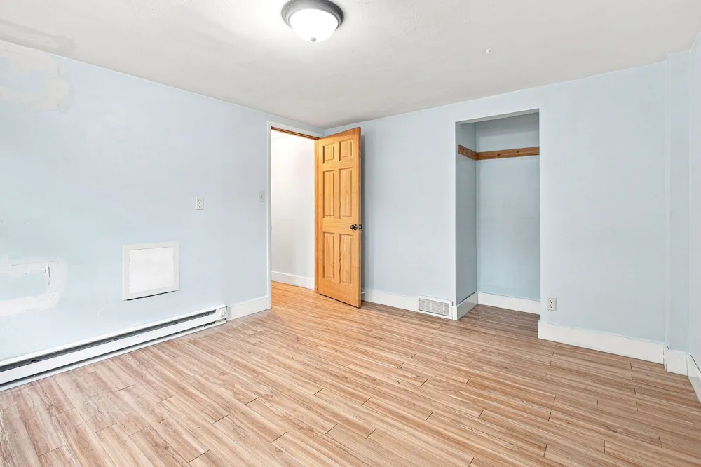 923 Bell Avenue New Buffalo, MI 49117