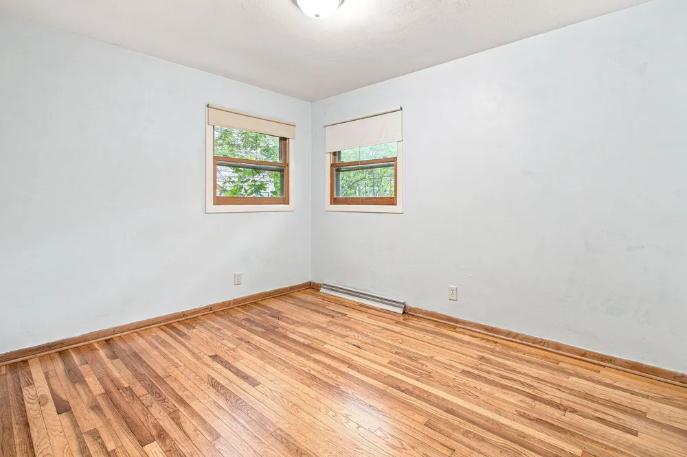 923 Bell Avenue New Buffalo, MI 49117