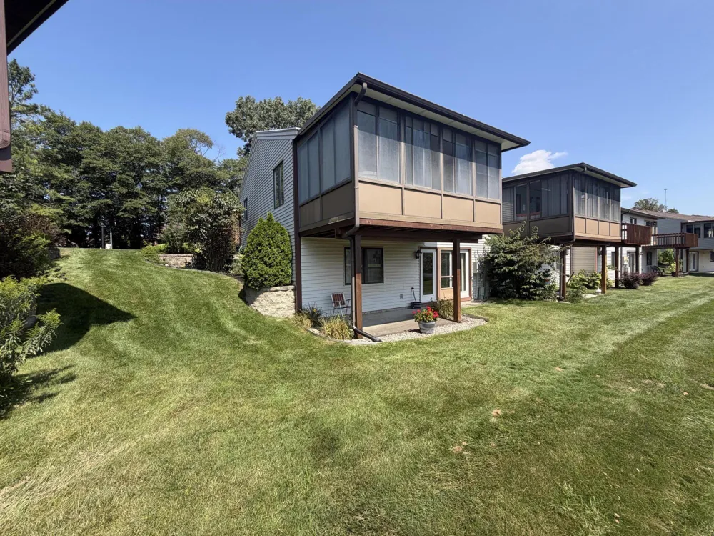 1136 SW Bayshore Drive SW Byron Center, MI 49315