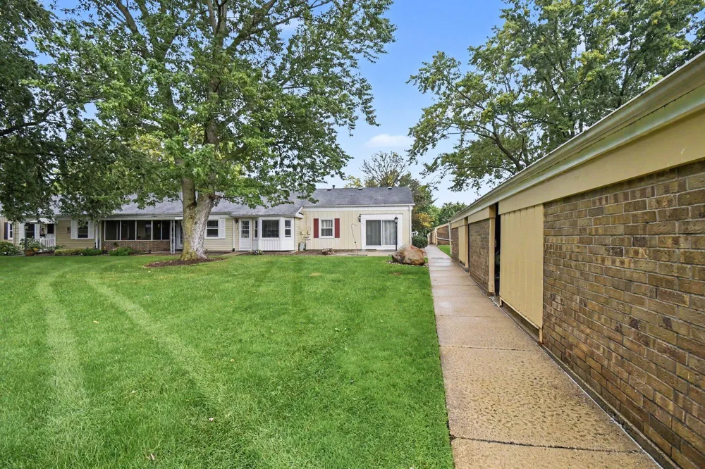 644 Village Lane #90 Jenison, MI 49428