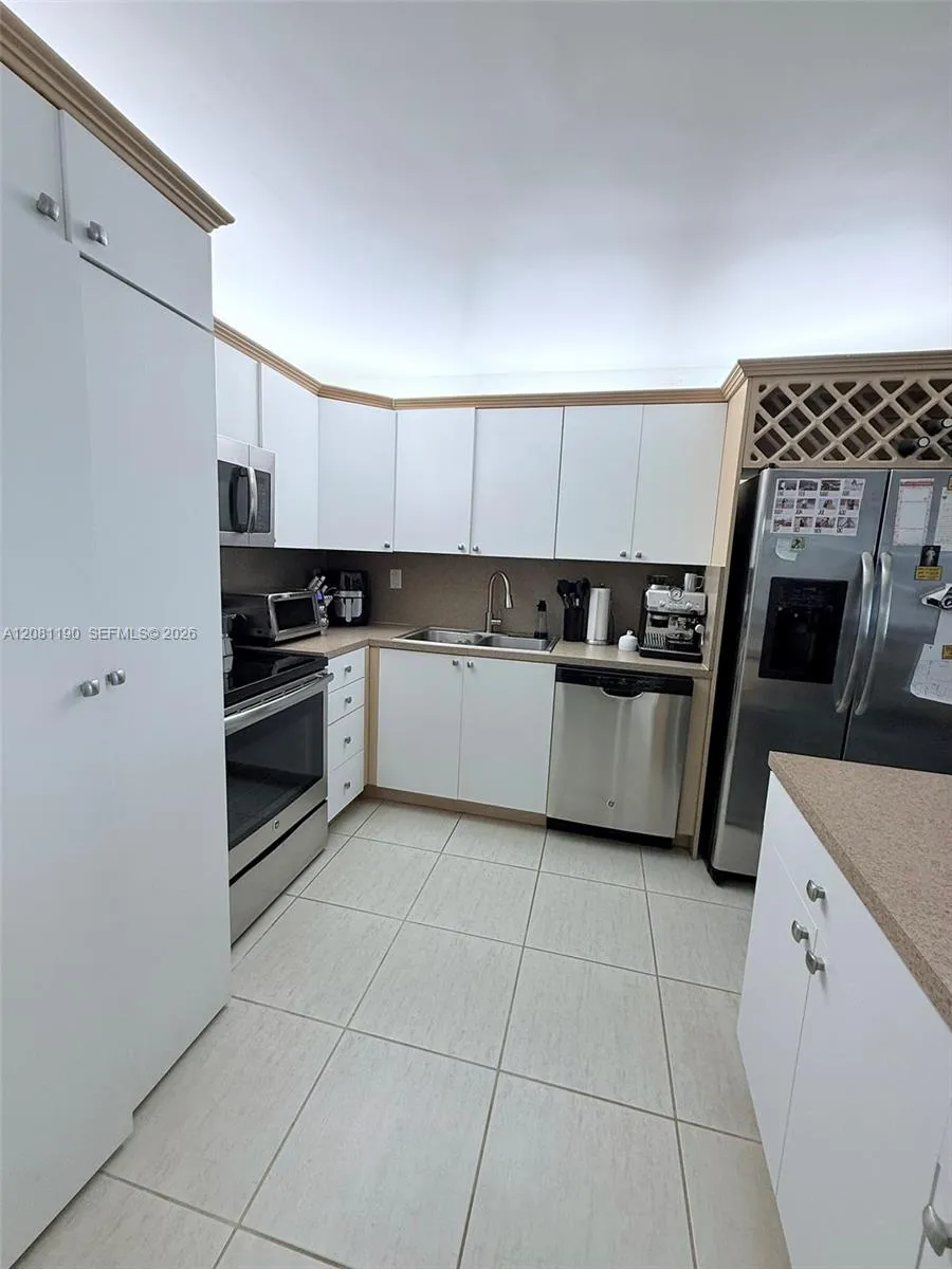 1865 Brickell Ave #A1602 Miami, FL 33129