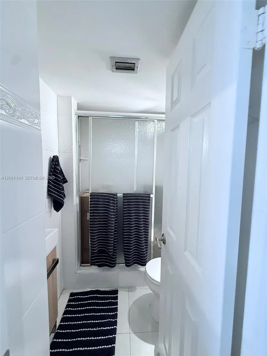 1865 Brickell Ave #A1602 Miami, FL 33129