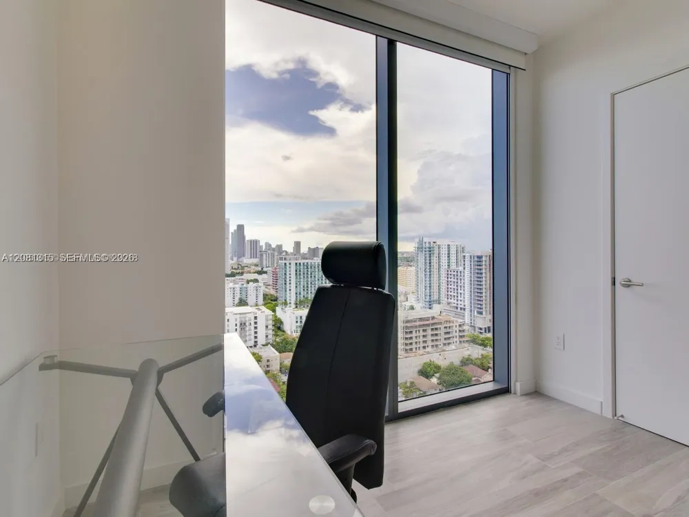 460 NE 28th St #2008 Miami, FL 33137