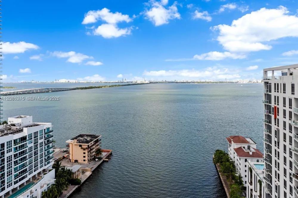 460 NE 28th St #2008 Miami, FL 33137