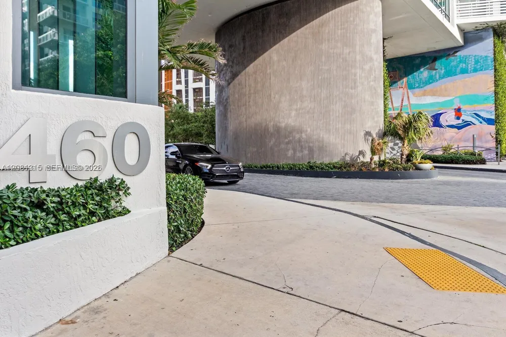 460 NE 28th St #2008 Miami, FL 33137