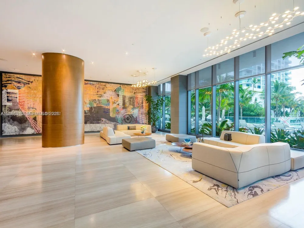 460 NE 28th St #2008 Miami, FL 33137