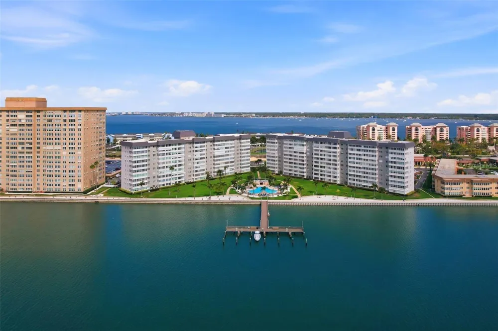 5108 BRITTANY DRIVE S #1006 St Petersburg, FL 33715
