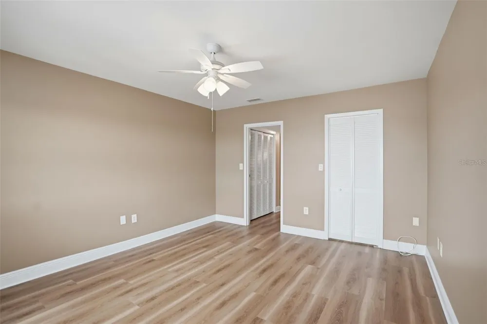 5108 BRITTANY DRIVE S #1006 St Petersburg, FL 33715