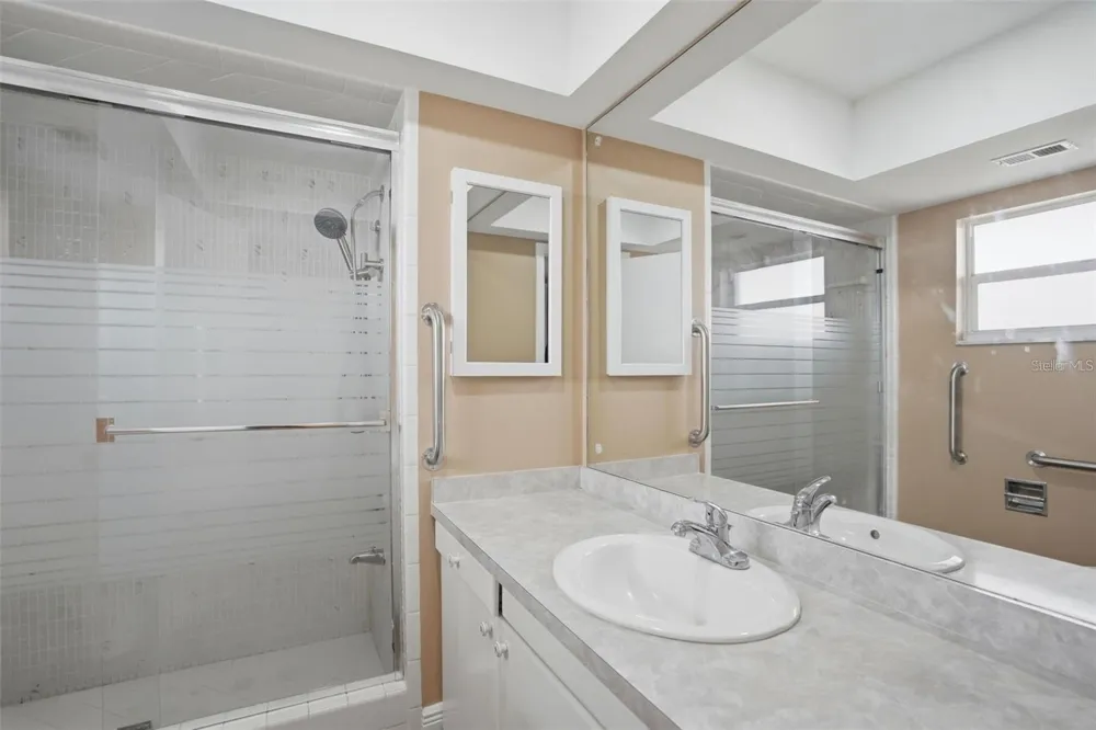 5108 BRITTANY DRIVE S #1006 St Petersburg, FL 33715