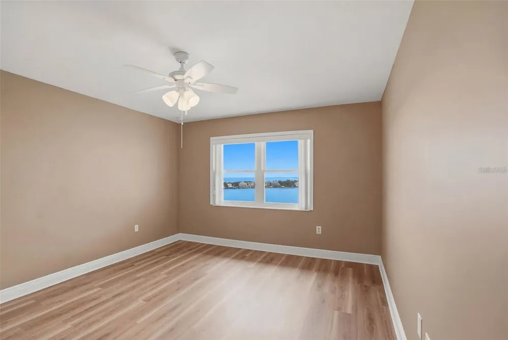5108 BRITTANY DRIVE S #1006 St Petersburg, FL 33715