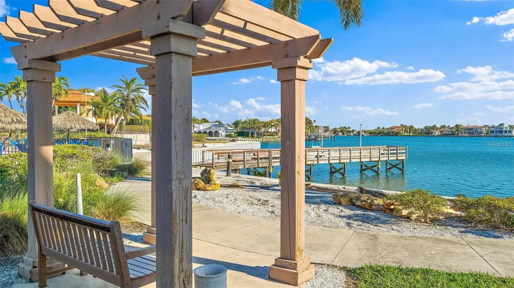 5108 BRITTANY DRIVE S #1006 St Petersburg, FL 33715