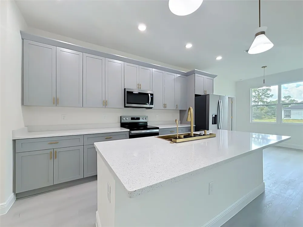 324 CONDOR AVENUE Sebring, FL 33870