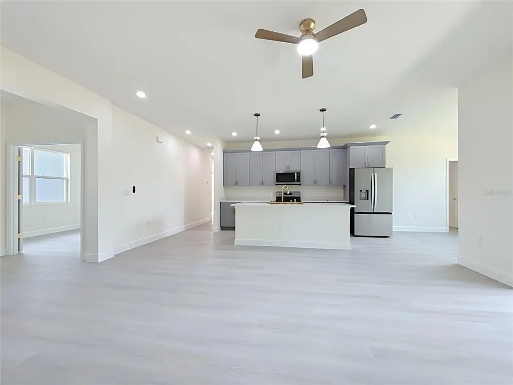 324 CONDOR AVENUE Sebring, FL 33870