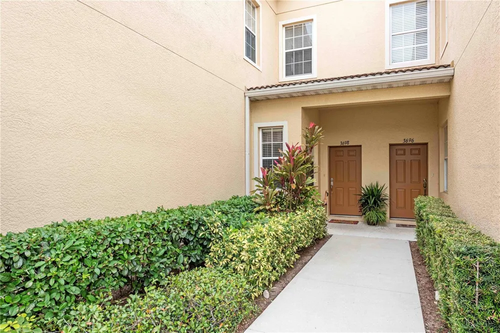 3698 PARKRIDGE CIRCLE #26-104 Sarasota, FL 34243