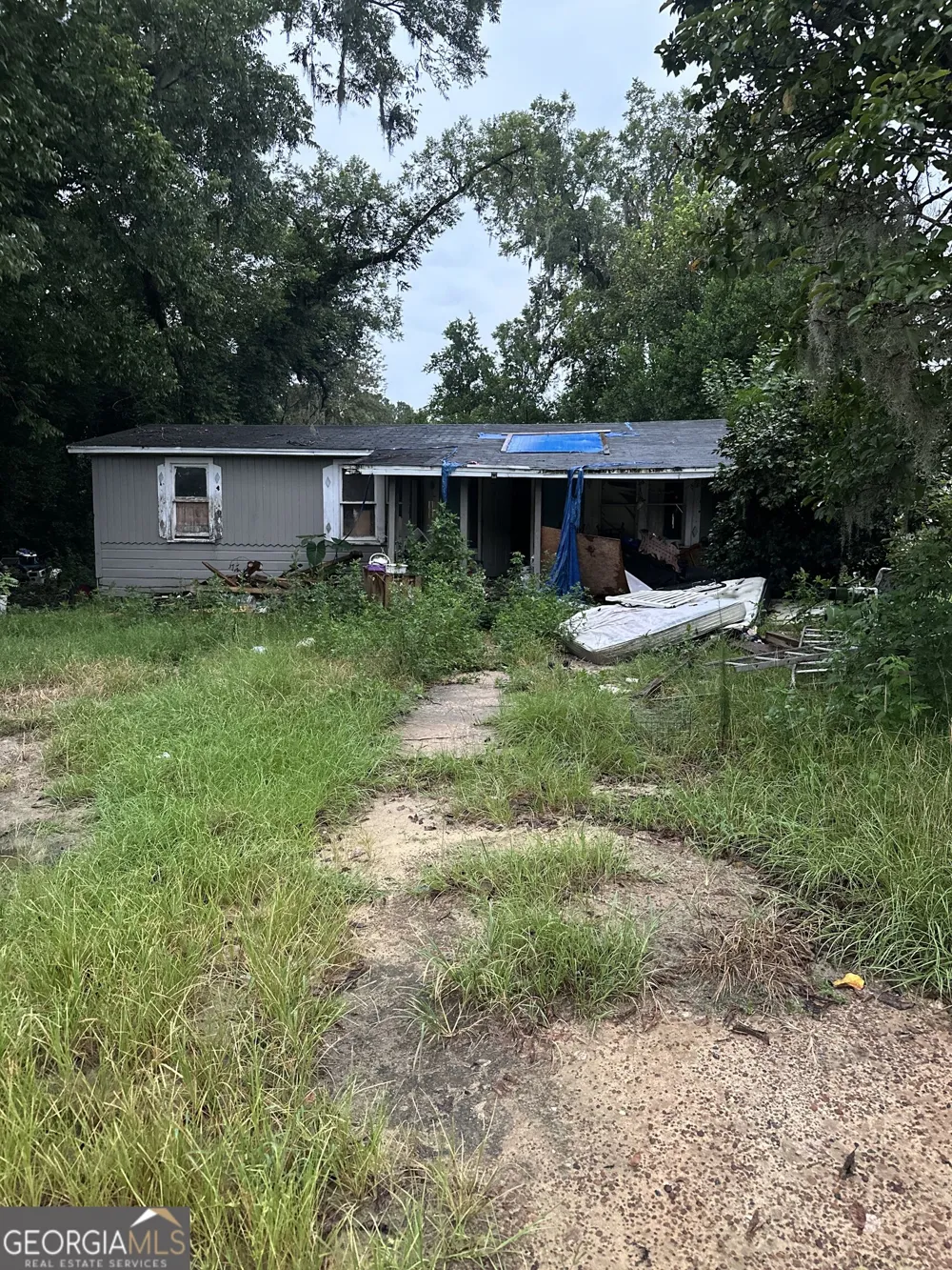 4073 Maple RD Blackshear, GA 31516