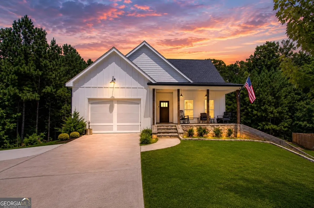 385 Surrey CT Bremen, GA 30110