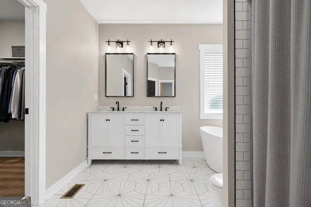 385 Surrey CT Bremen, GA 30110