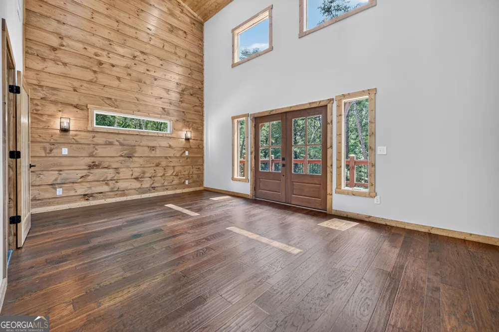 200 W Goldmine RD Ellijay, GA 30536