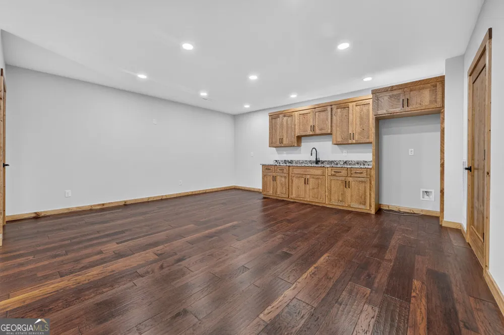 200 W Goldmine RD Ellijay, GA 30536