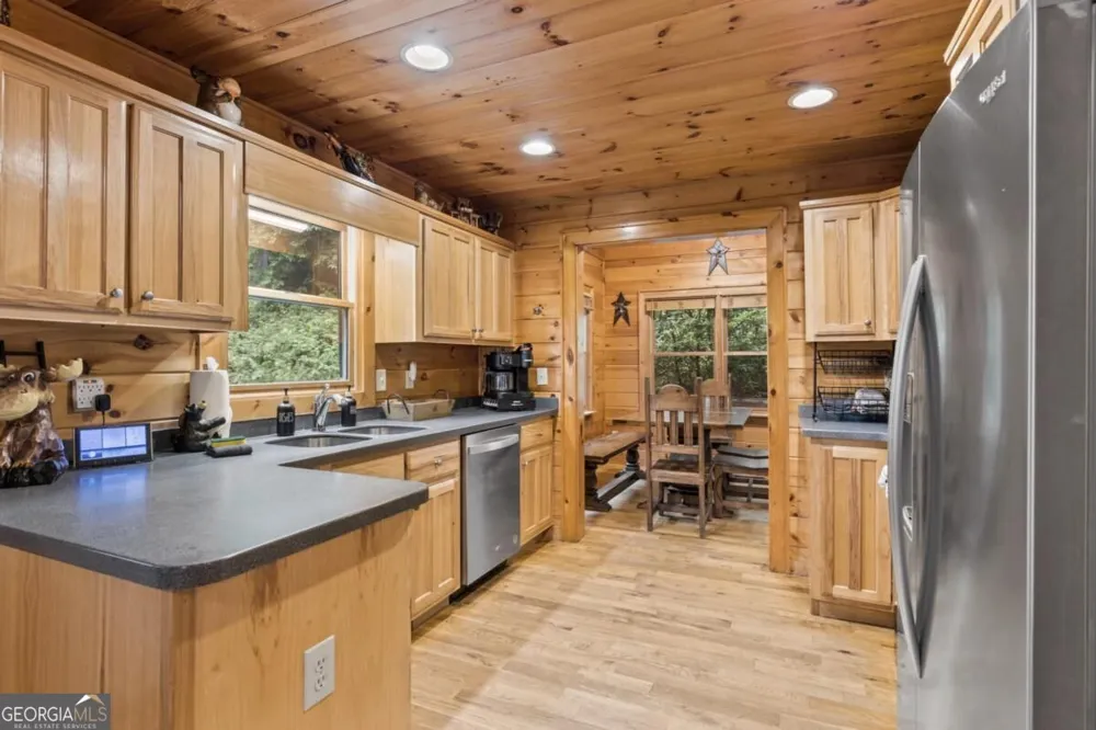 123 Lone Oak DR Blue Ridge, GA 30513