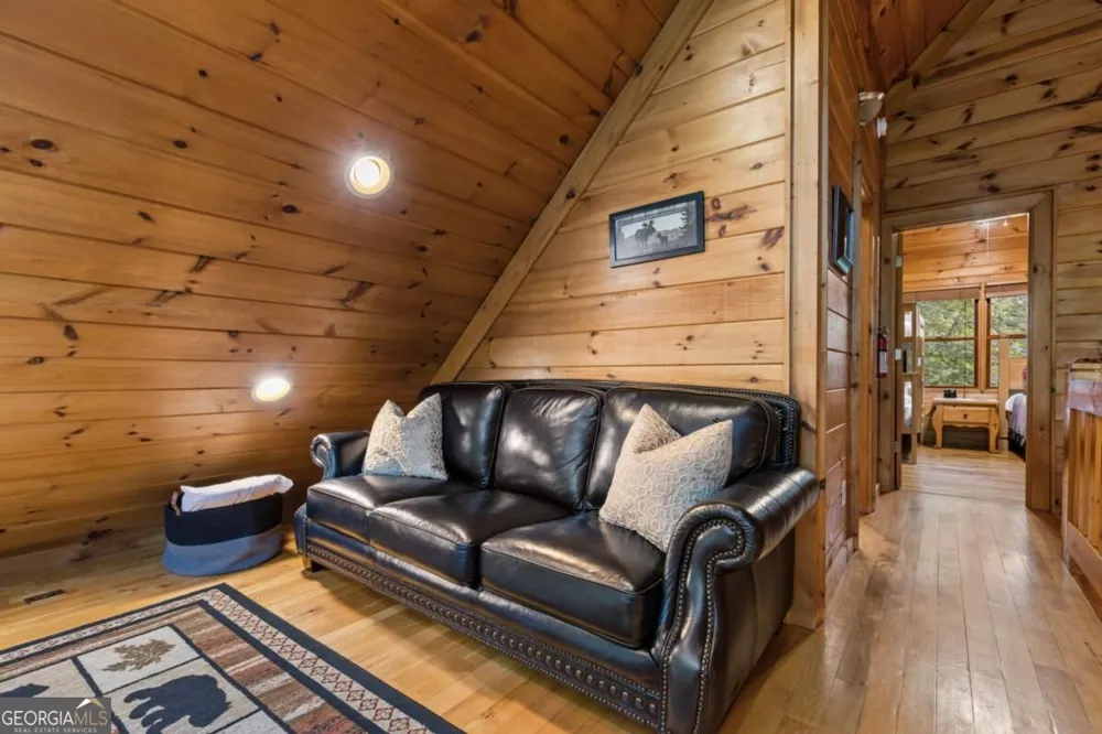 123 Lone Oak DR Blue Ridge, GA 30513