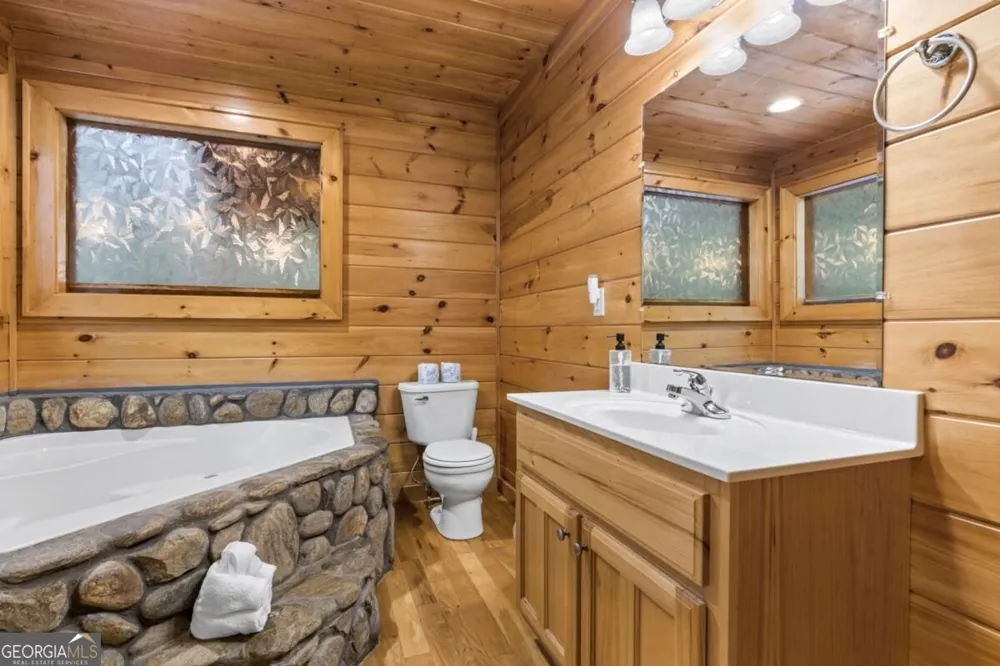 123 Lone Oak DR Blue Ridge, GA 30513