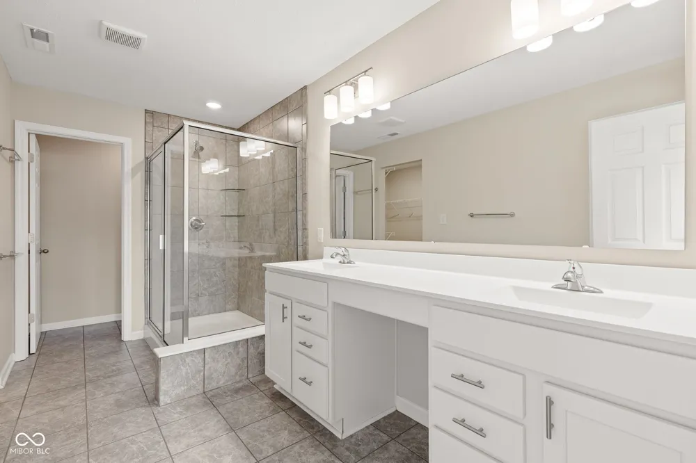 5854 Cherrywood Lane McCordsville, IN 46055
