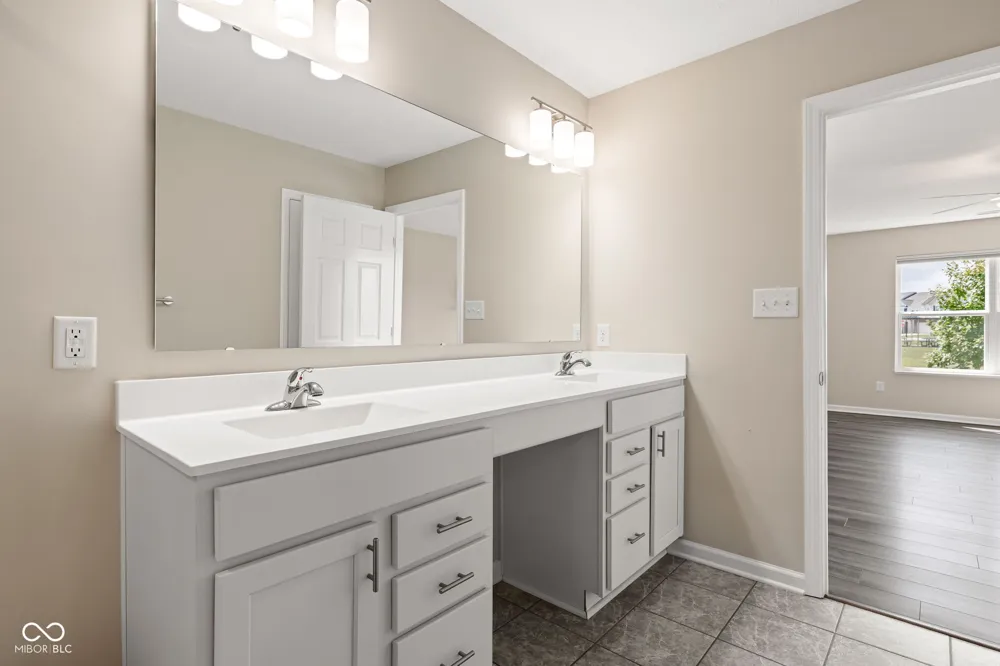 5854 Cherrywood Lane McCordsville, IN 46055