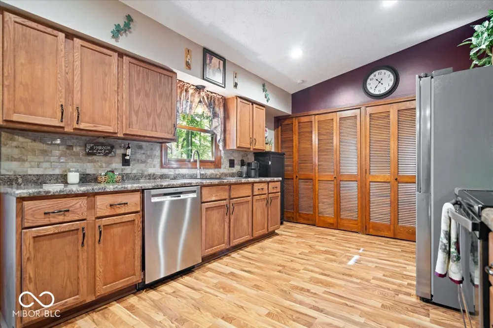 3941 Meridee Drive Indianapolis, IN 46237