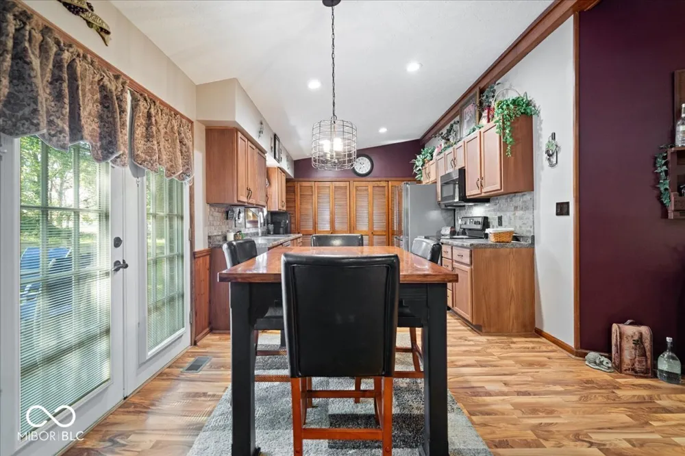 3941 Meridee Drive Indianapolis, IN 46237