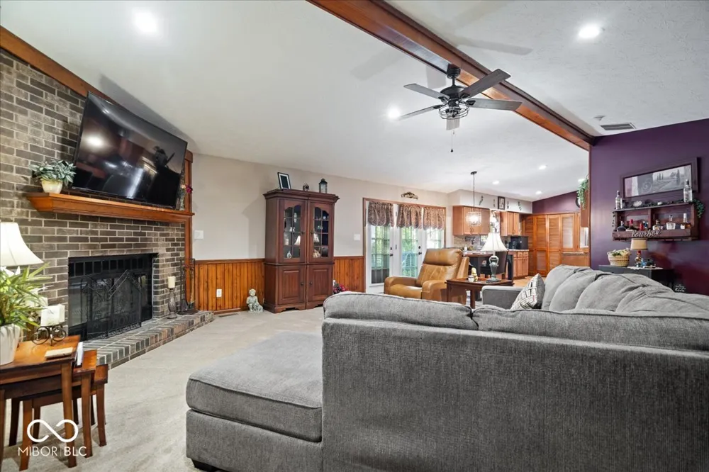 3941 Meridee Drive Indianapolis, IN 46237