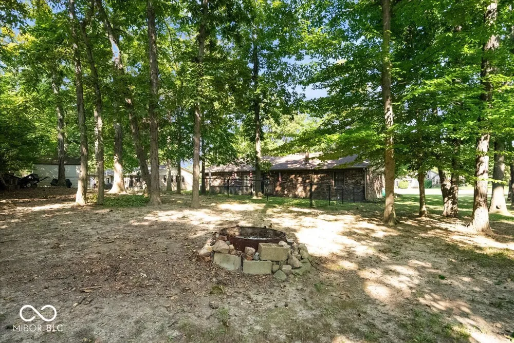 3941 Meridee Drive Indianapolis, IN 46237