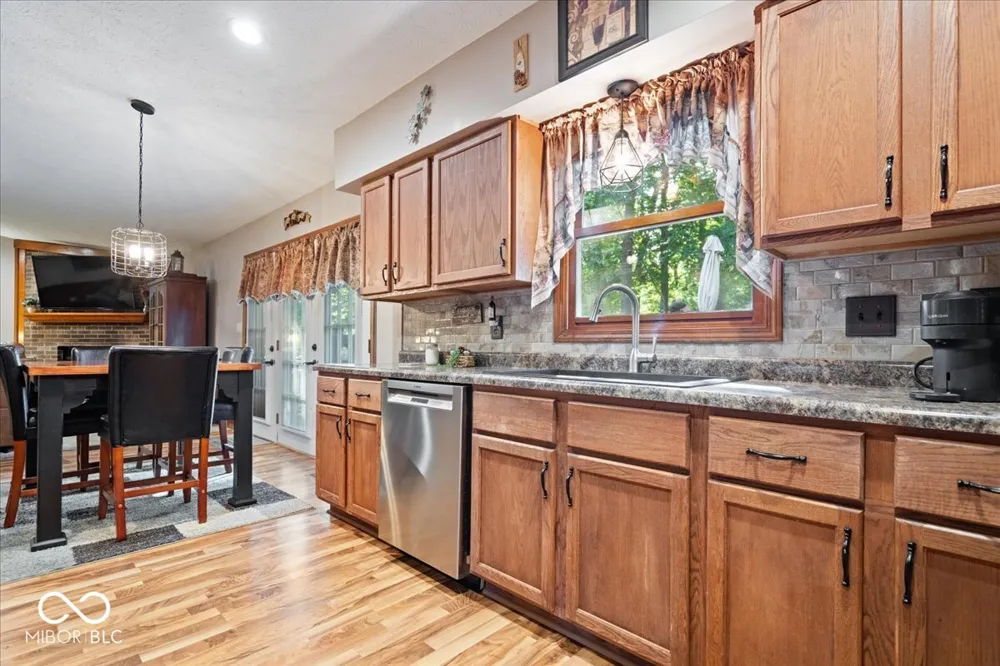 3941 Meridee Drive Indianapolis, IN 46237