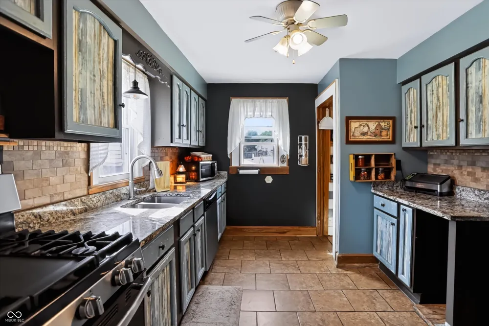 827 E Mills Avenue Indianapolis, IN 46227