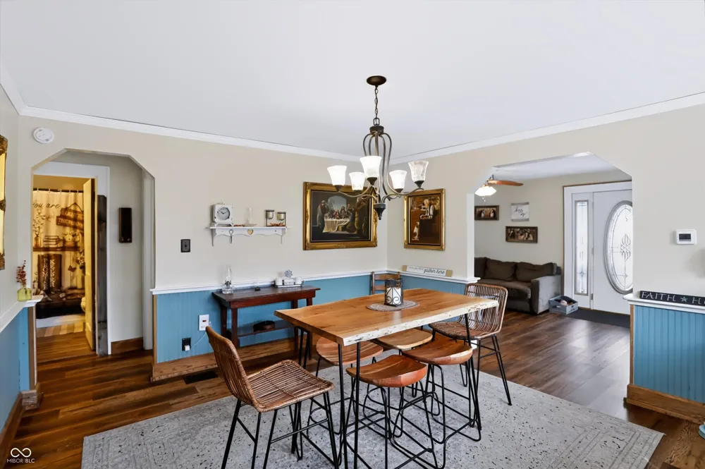 827 E Mills Avenue Indianapolis, IN 46227