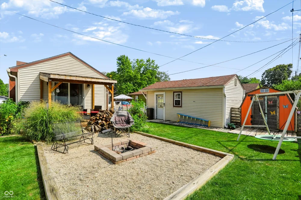 827 E Mills Avenue Indianapolis, IN 46227