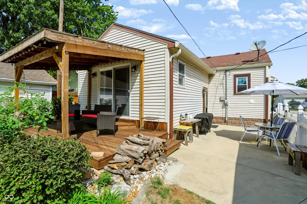 827 E Mills Avenue Indianapolis, IN 46227