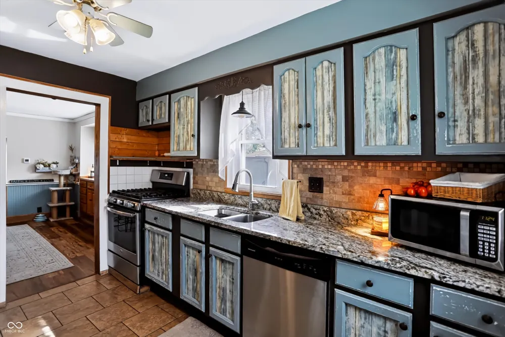 827 E Mills Avenue Indianapolis, IN 46227