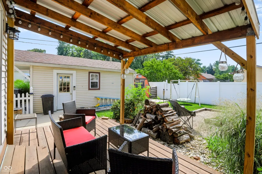 827 E Mills Avenue Indianapolis, IN 46227