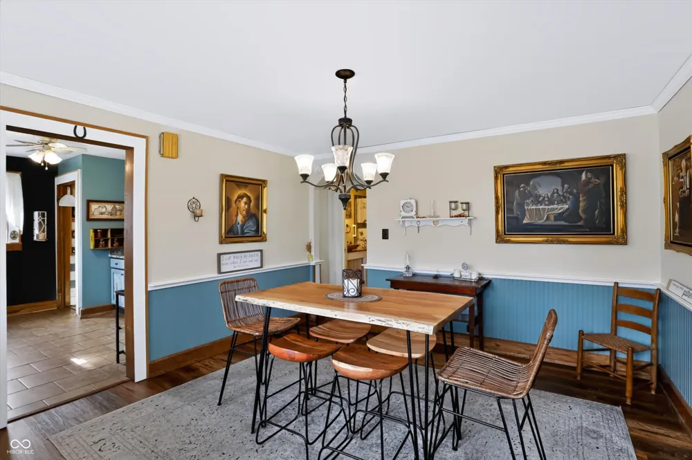 827 E Mills Avenue Indianapolis, IN 46227