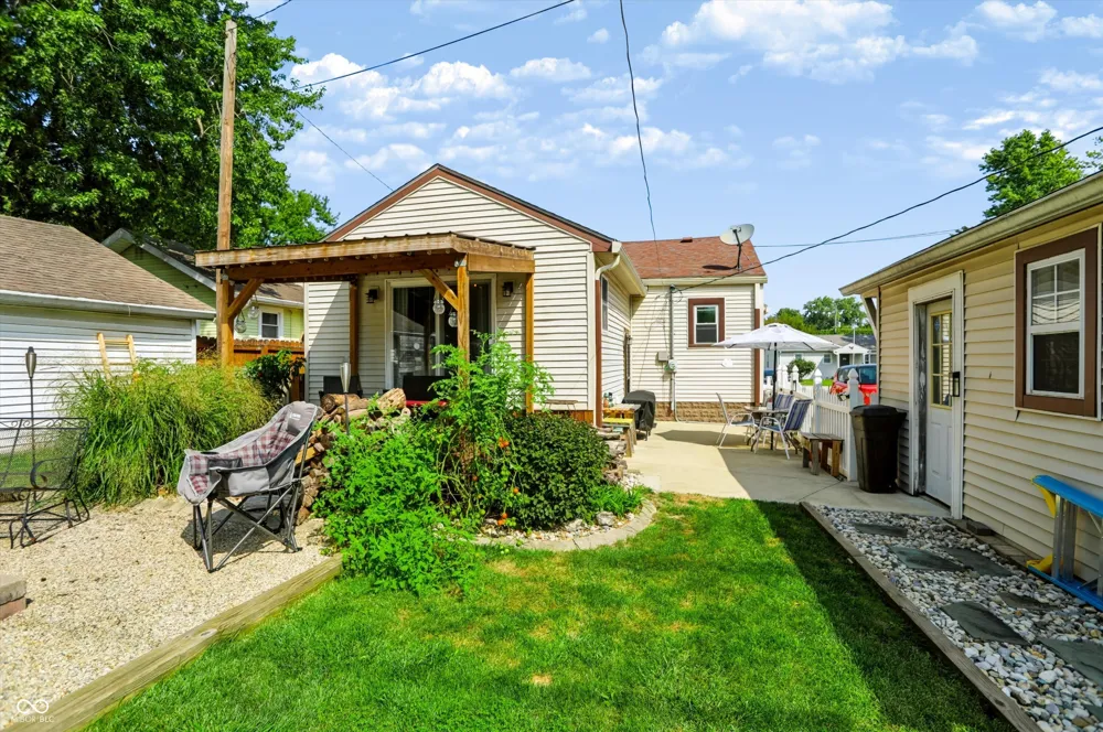 827 E Mills Avenue Indianapolis, IN 46227