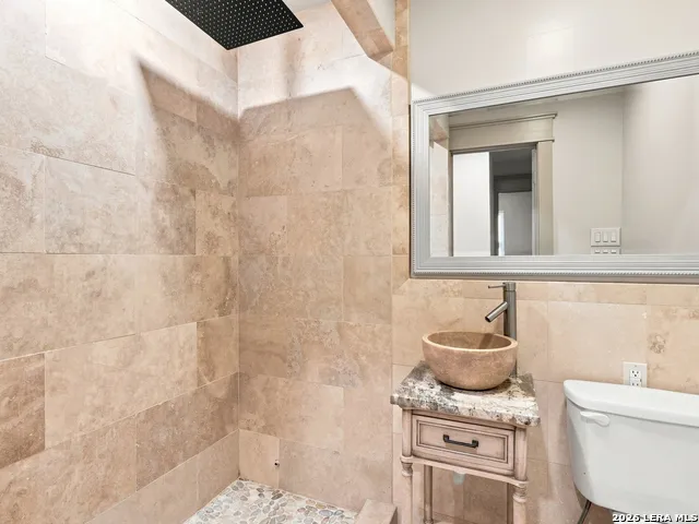 12111 WOODSRIM ST Live Oak, TX 78233