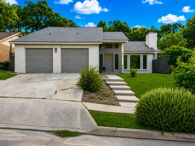 12111 WOODSRIM ST Live Oak, TX 78233