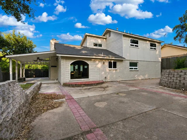 12111 WOODSRIM ST Live Oak, TX 78233