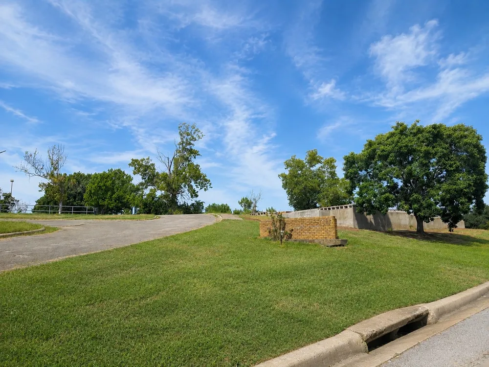 105 Memorial Drive Denison, TX 75020